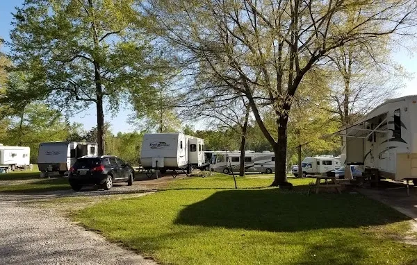 Shaded RV Camping at Deer Run RV Park – Troy, Alabama Shaded RV campsites at Deer Run RV Park in Troy, Alabama